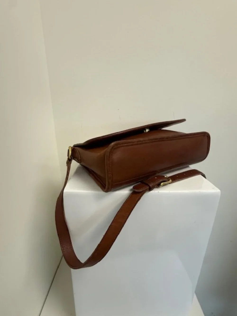 vintage coach bag #9975 - Picture 3 of 9